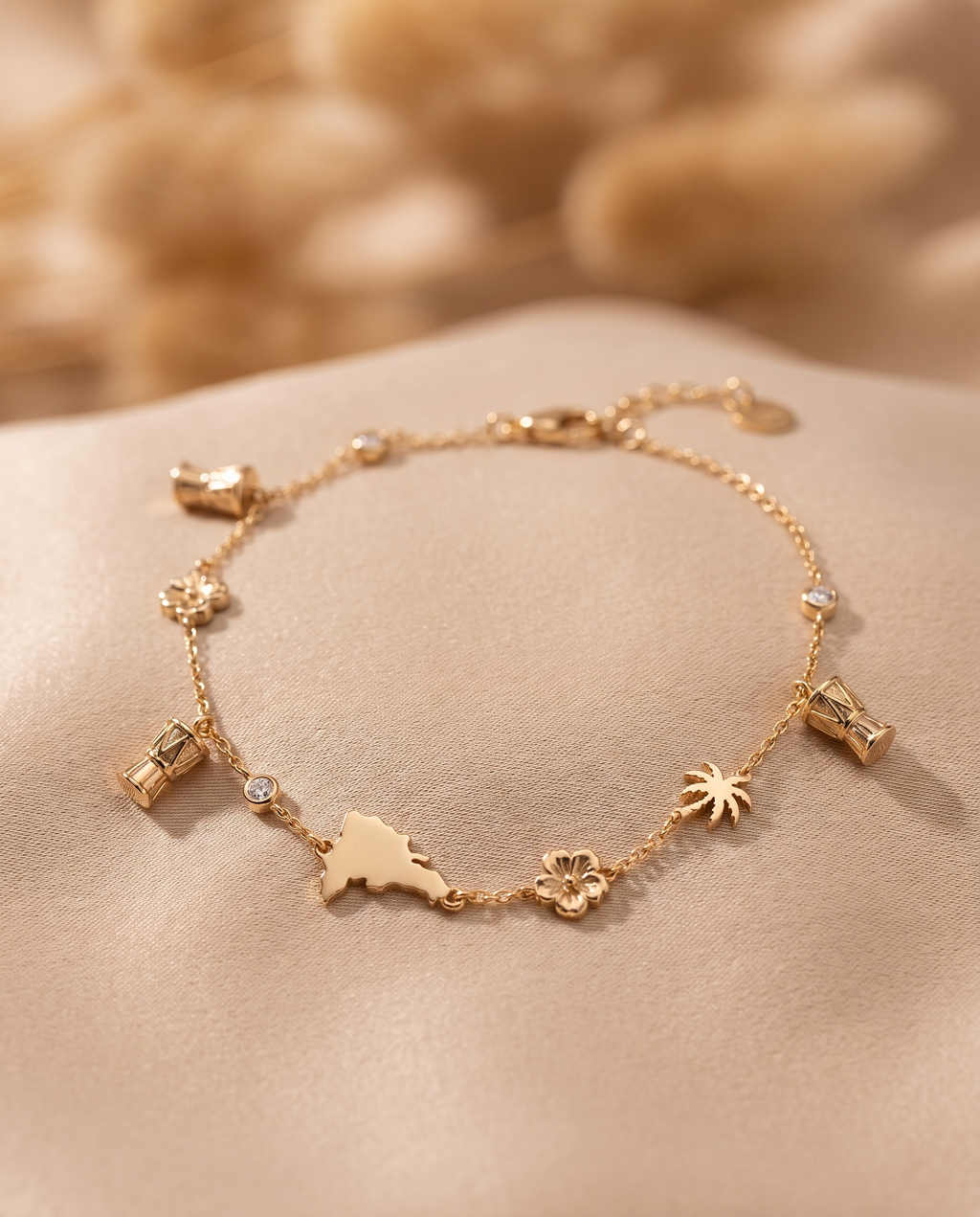 La Isla Charm Bracelet 🇩🇴